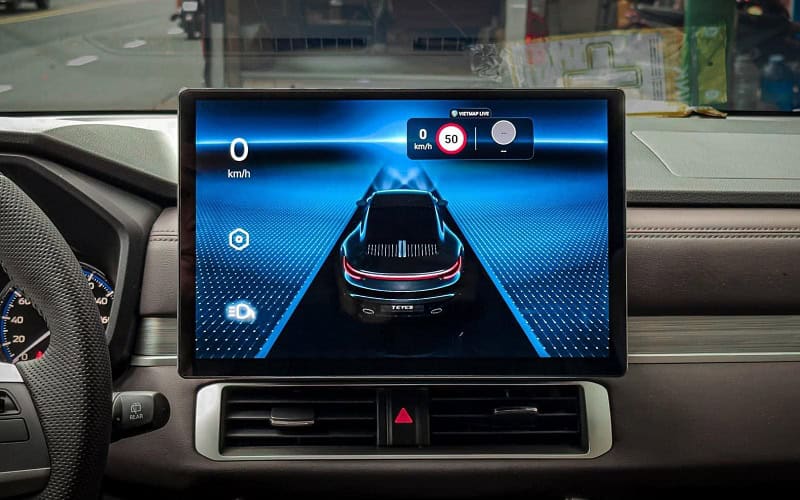 Kết nối đa phương tiện hỗ trợ lái xe an toàn