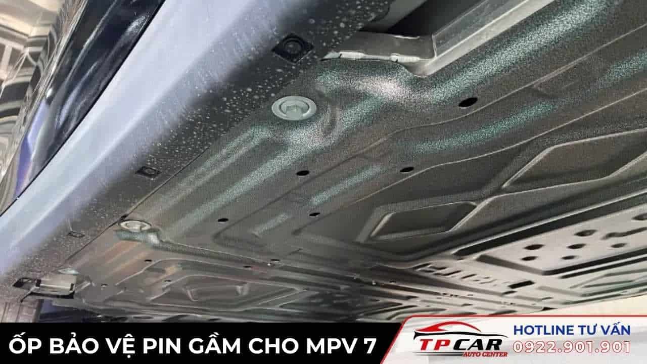 Ốp Bảo Vệ Pin Gầm Xe MPV 7