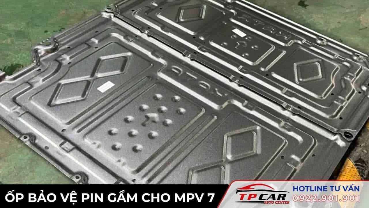 Ốp Bảo Vệ Pin Gầm Xe MPV 7