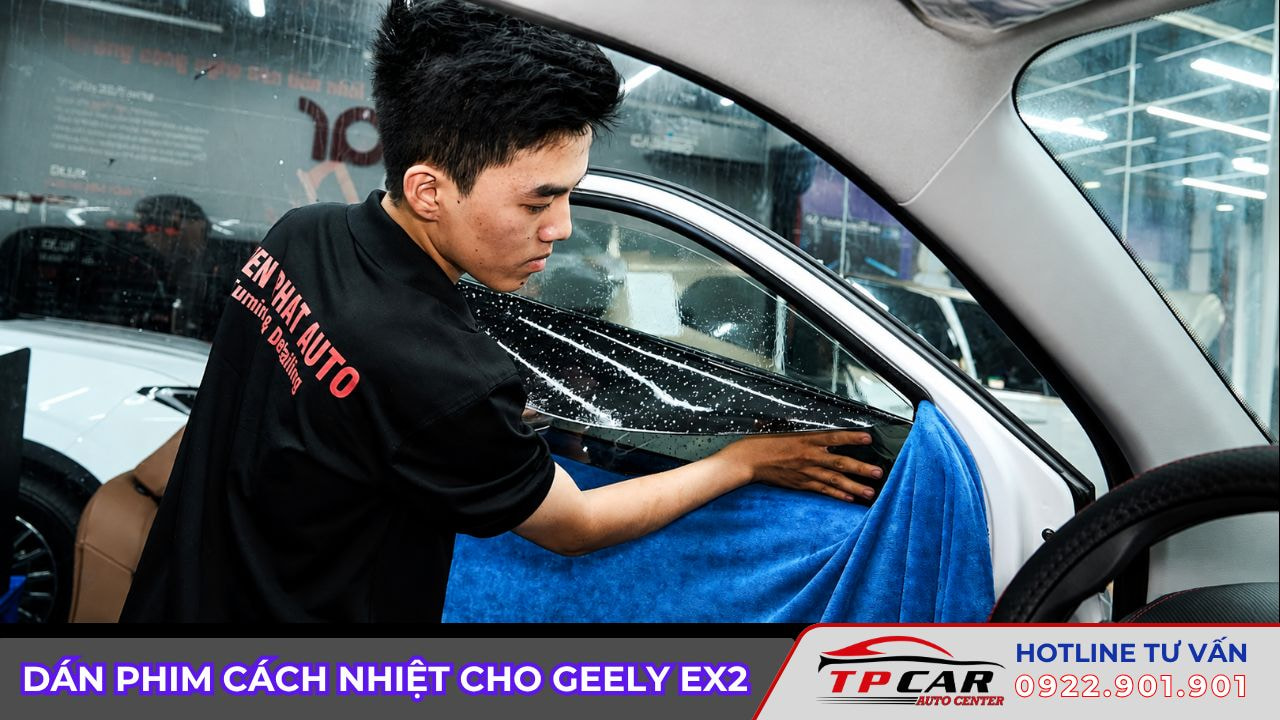 dán phim cách nhiệt cho geely ex2
